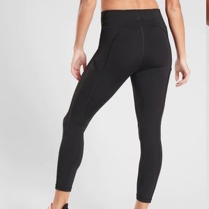 Athleta Ultimate Stash Pocket 7/8